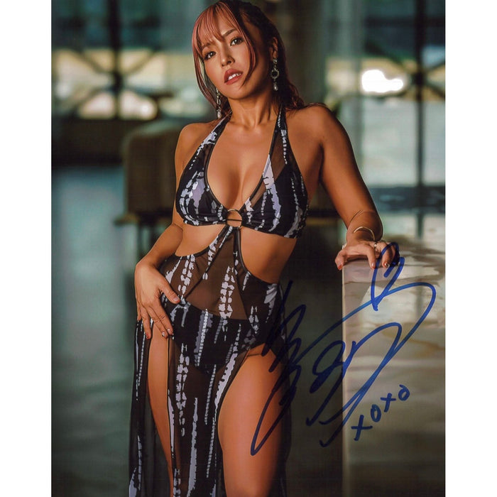 Mina Shirakawa 8x10 Promo - Autographed