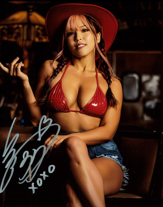 Mina Shirakawa 8x10 Promo - Autographed