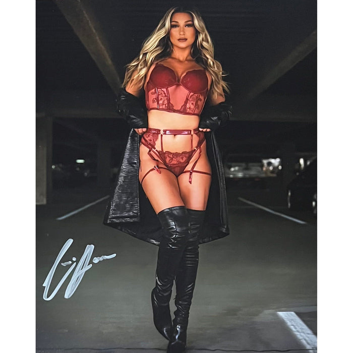 Izzi Dame 8 x 10 Promo - Autographed