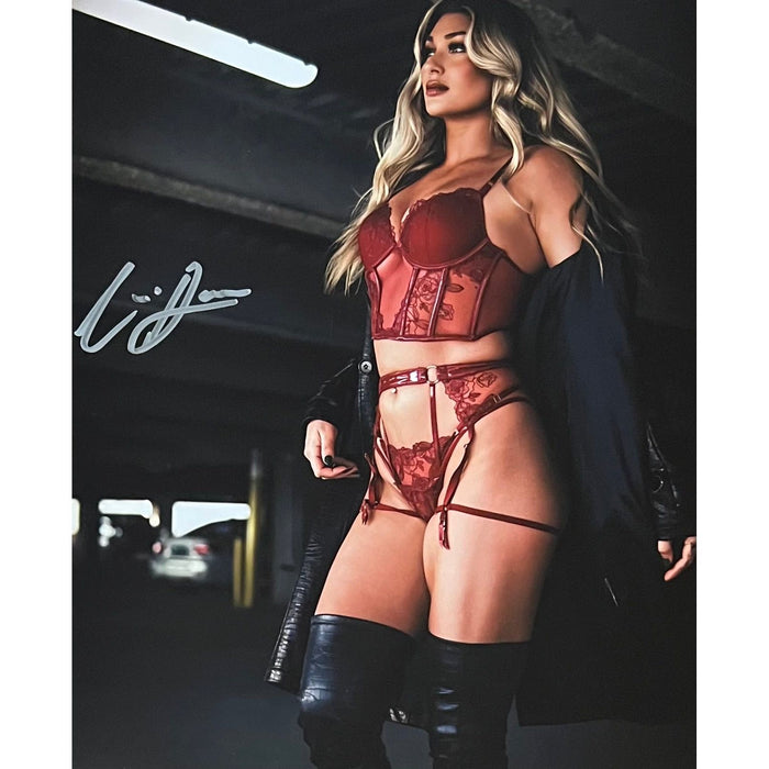 Izzi Dame 8 x 10 Promo - Autographed