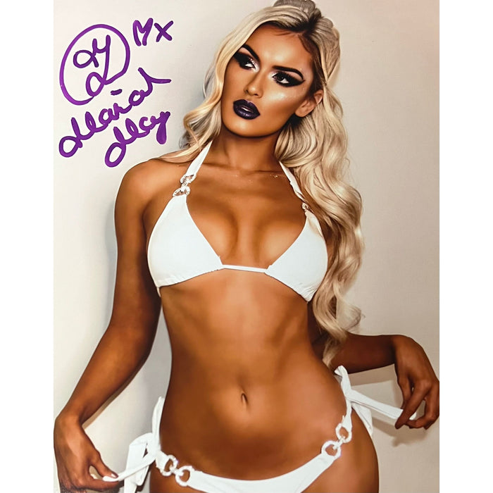 Mariah May 8 x 10 Promo - Autographed