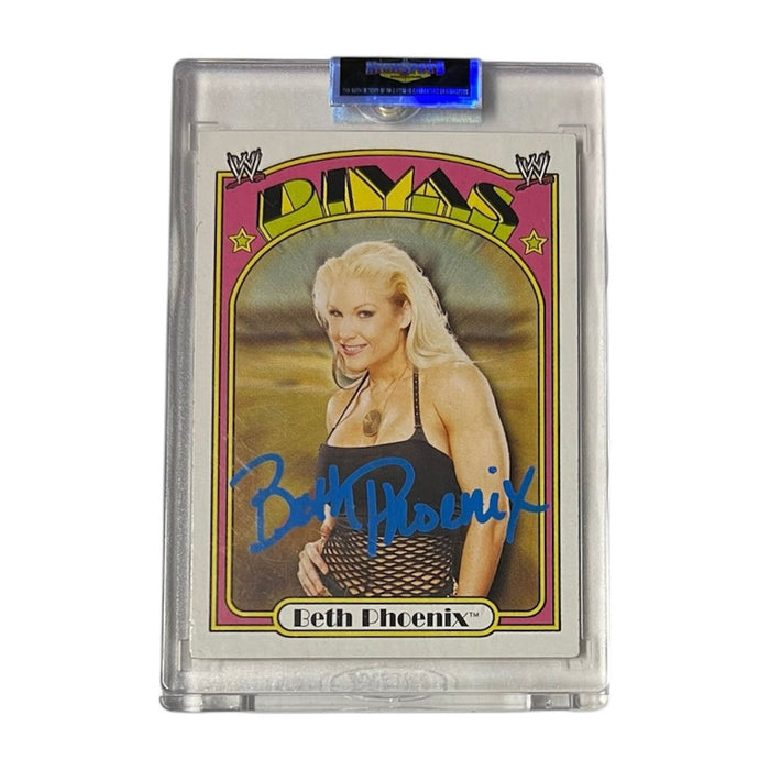 WWE - Beth Phoenix Heritage Trading Card - Autographed